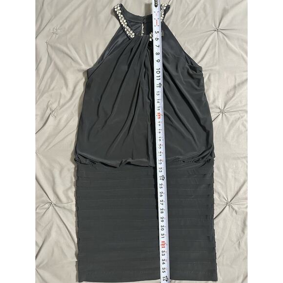 Xscape Womens Cocktail Party Dress Embellished Halter Neck Rushed Bottom Sz 4 - Picture 7 of 12